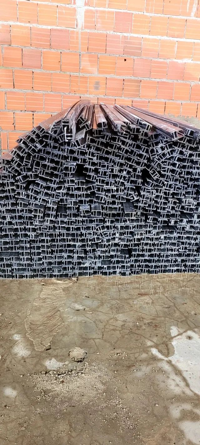 Vende se cantoneira para estalaçáo de placa sola de fibra de carbono 