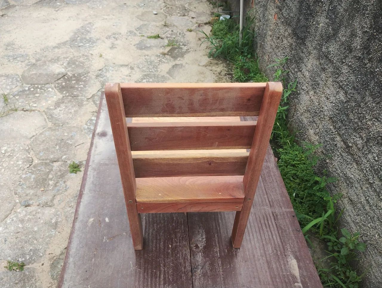 Cadeira infantil de madeira  - Foto 4