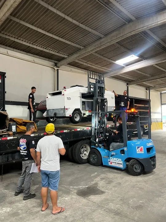 Cargas Gerais e Mudanças Residenciais / Comerciais  - Foto 2