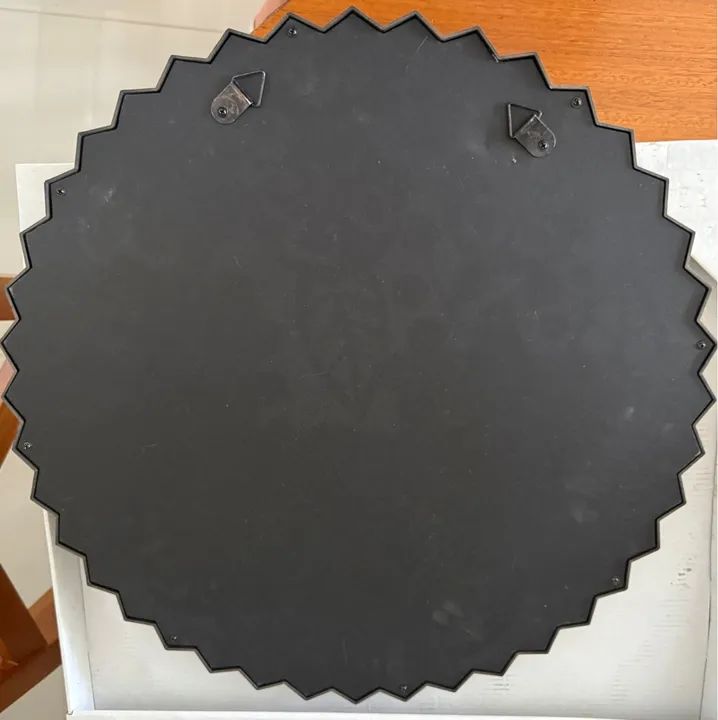 Espelho Decorativo Redondo com moldura hexagonal Dourada  - Foto 3