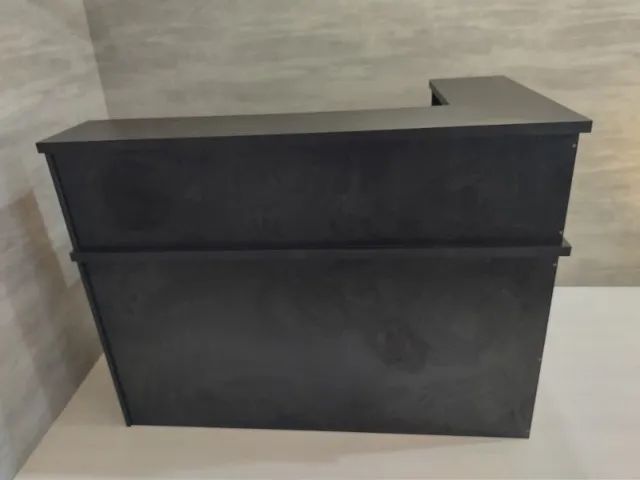 Bancada de recepção em L simples preta tampo de 30mm - Foto 2