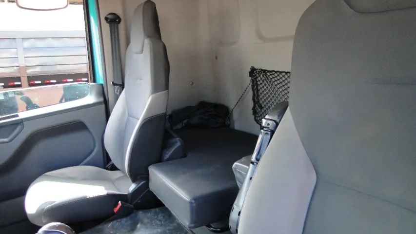 VW 25.460 6X2 2022/23 98.000 KM - Foto 7