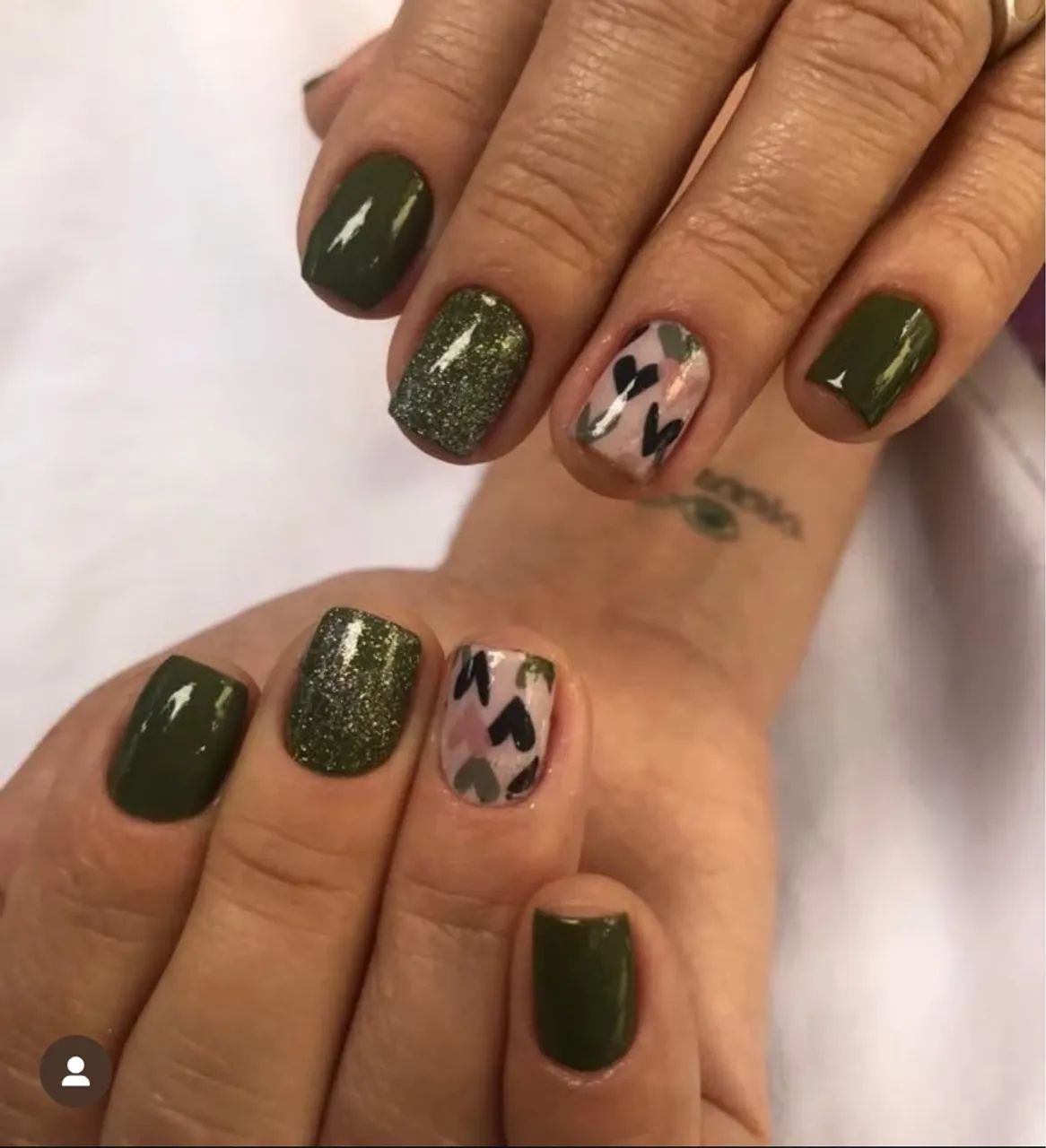 Manicure e pedicure tradicional 