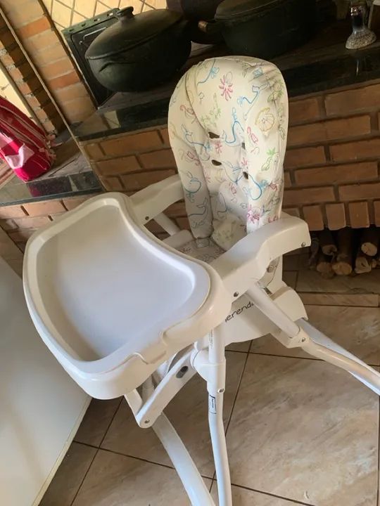 Vendo cadeira de alimentação 