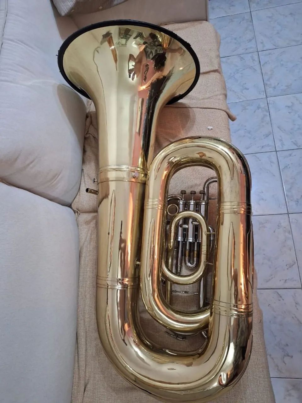 Tuba Conn 20j Si Bemol  - Foto 2