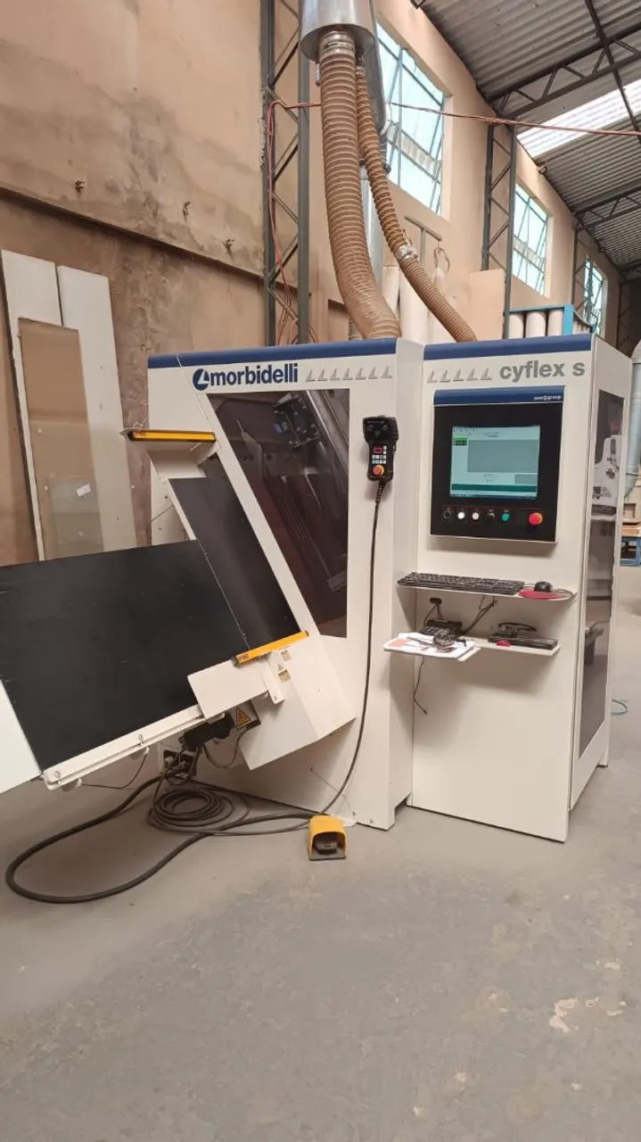 Centro de usinagem Morbidelli Cyflex S
