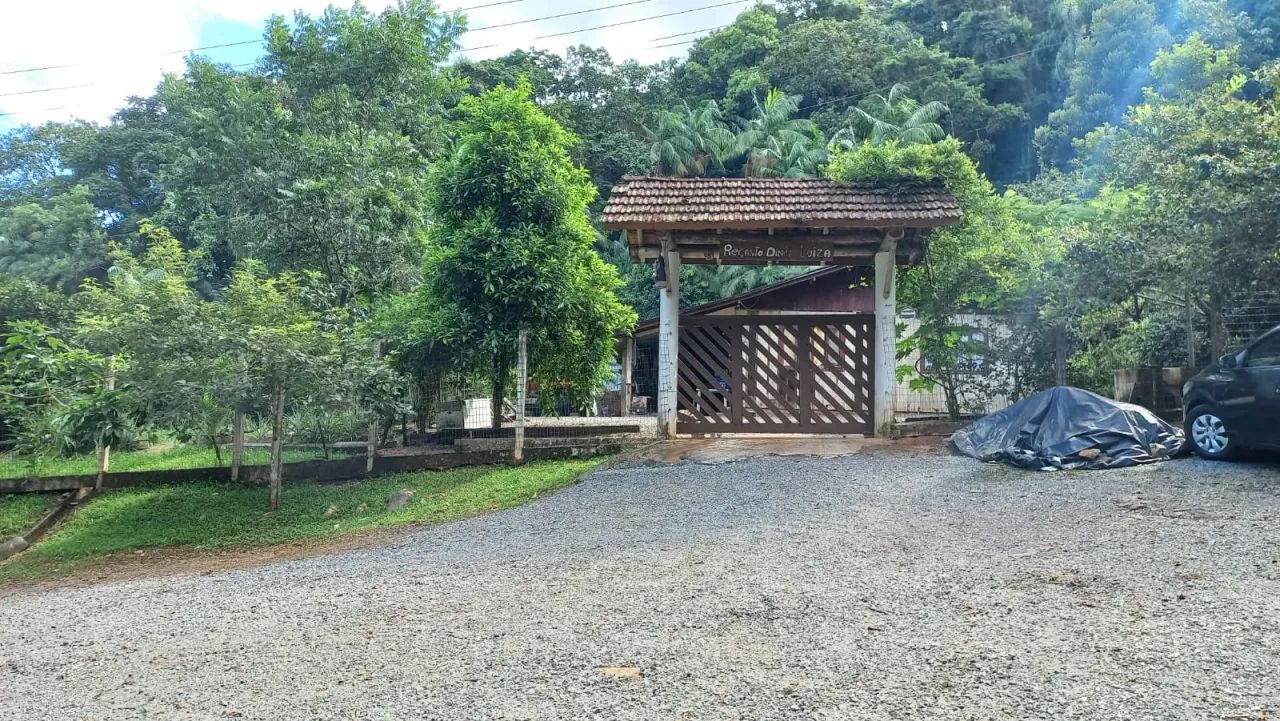 Mini chacára na cidade, local de paz e tranquilidade junto a natureza, vista maravilhosa d
