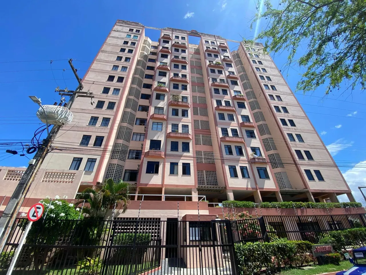 Apartamento para Alugar no Cond. Boulevard Residence Bairro Treze de Julho, Aracaju/SE