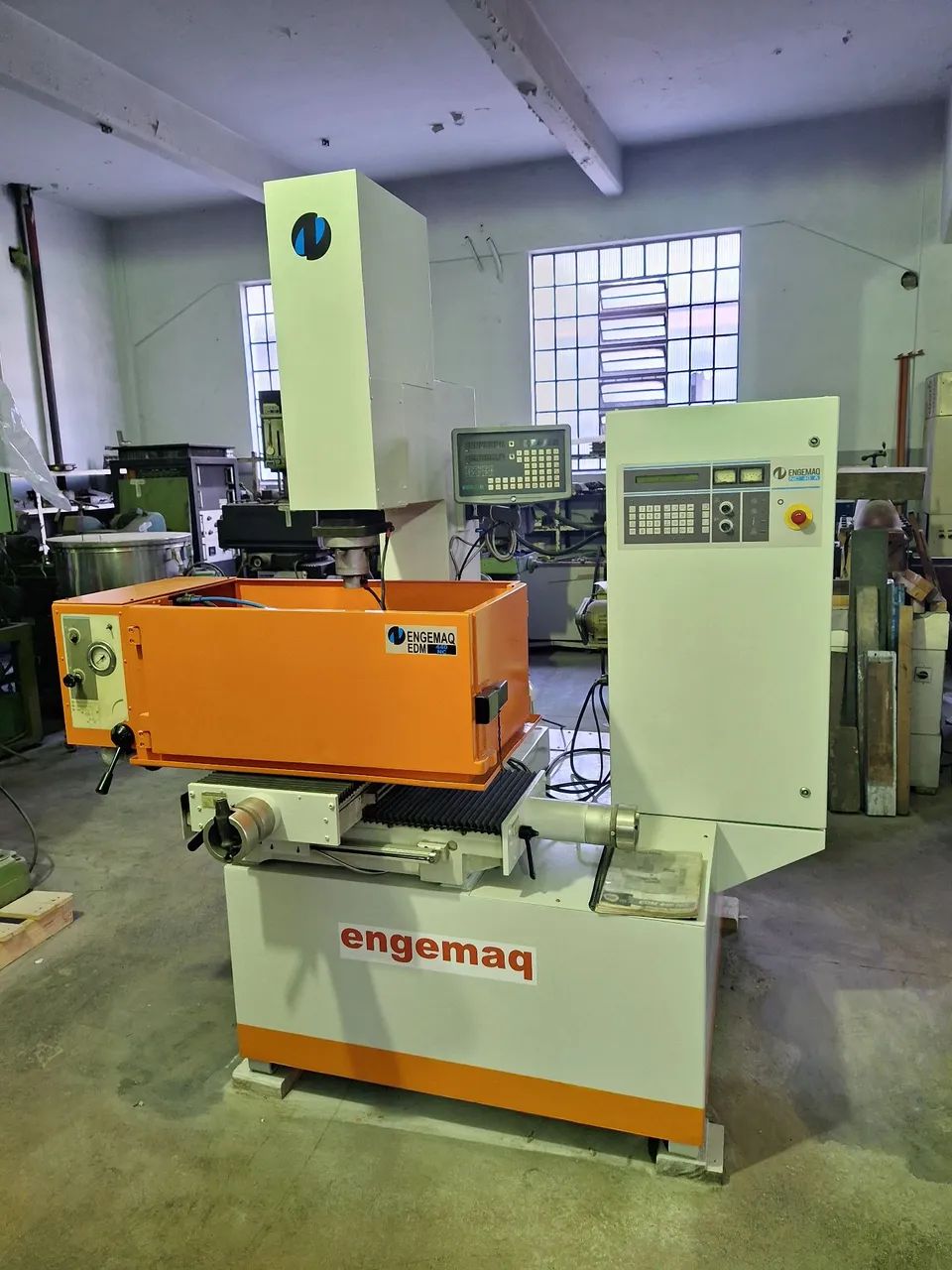  ELETROEROSAO ENGEMAQ/EDM-440NC