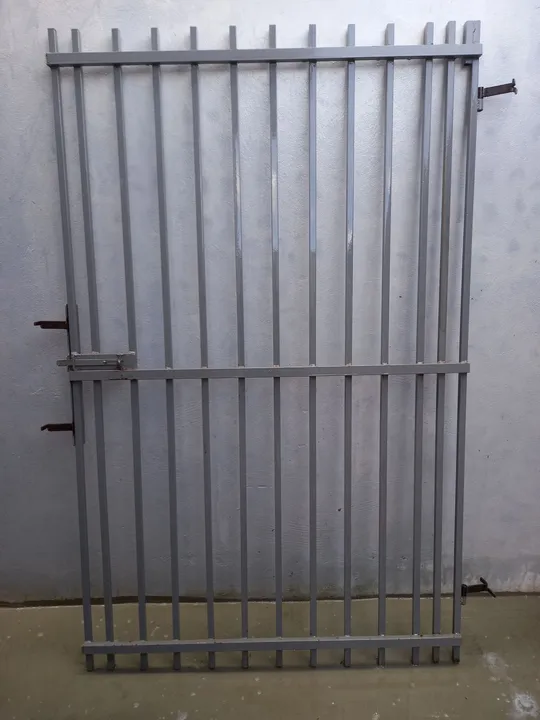 PORTÃO FEITO EM METALON