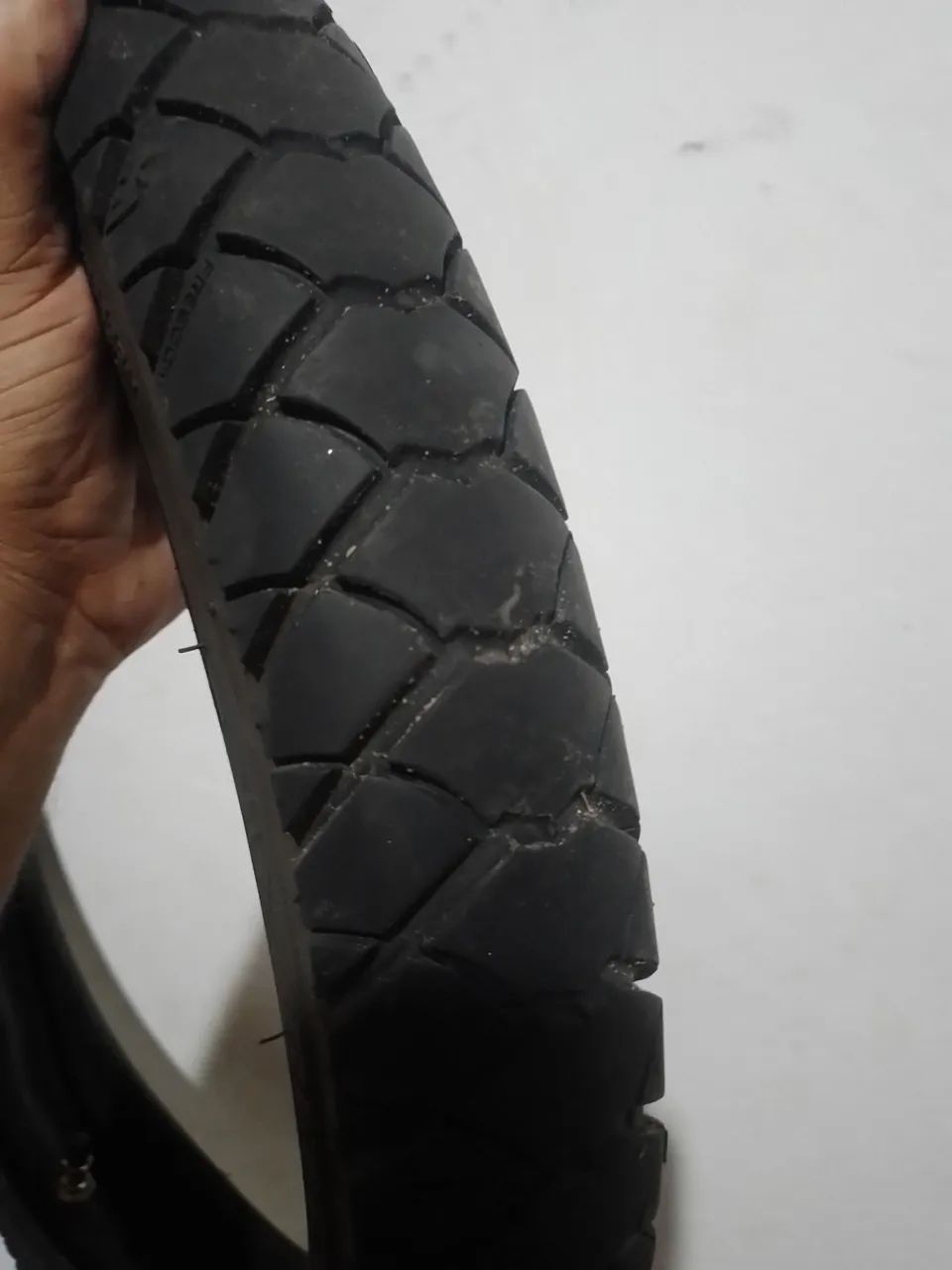 Pneu de moto mottu aro 17