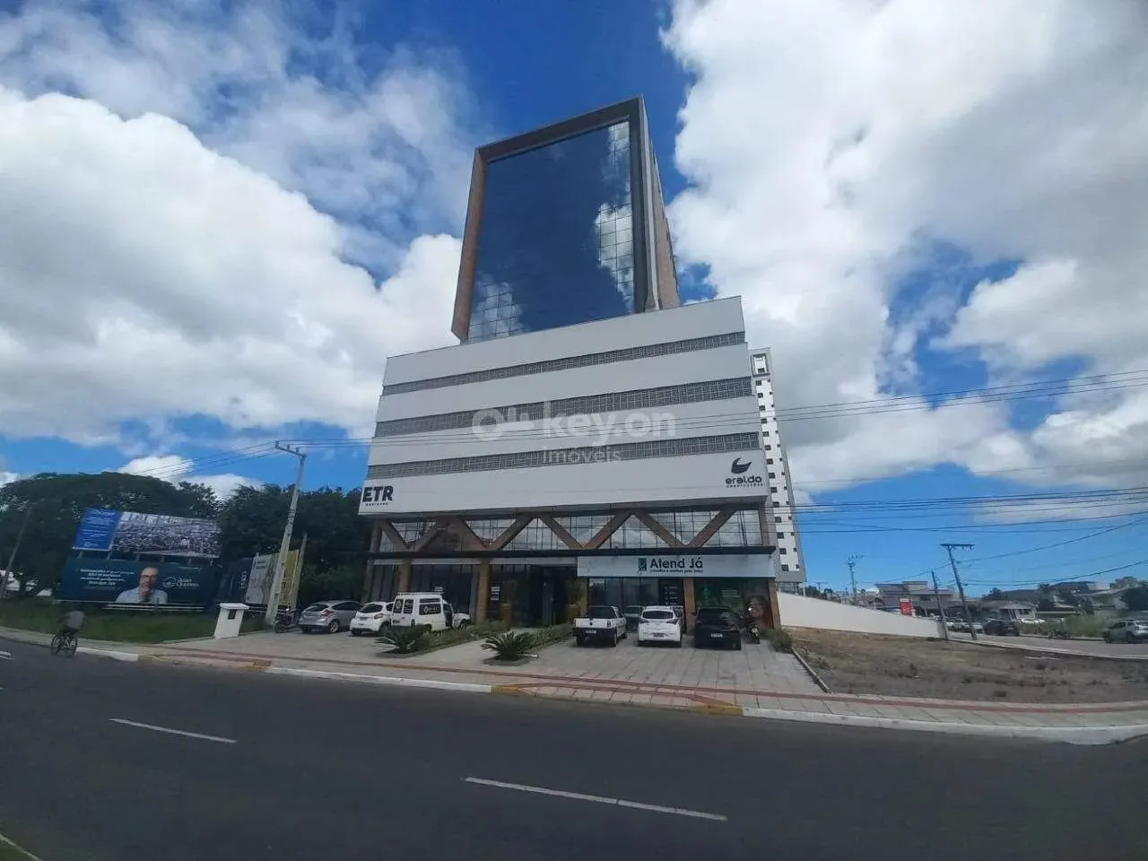 Sala para aluguel, Vila Moema - Tubarão/SC