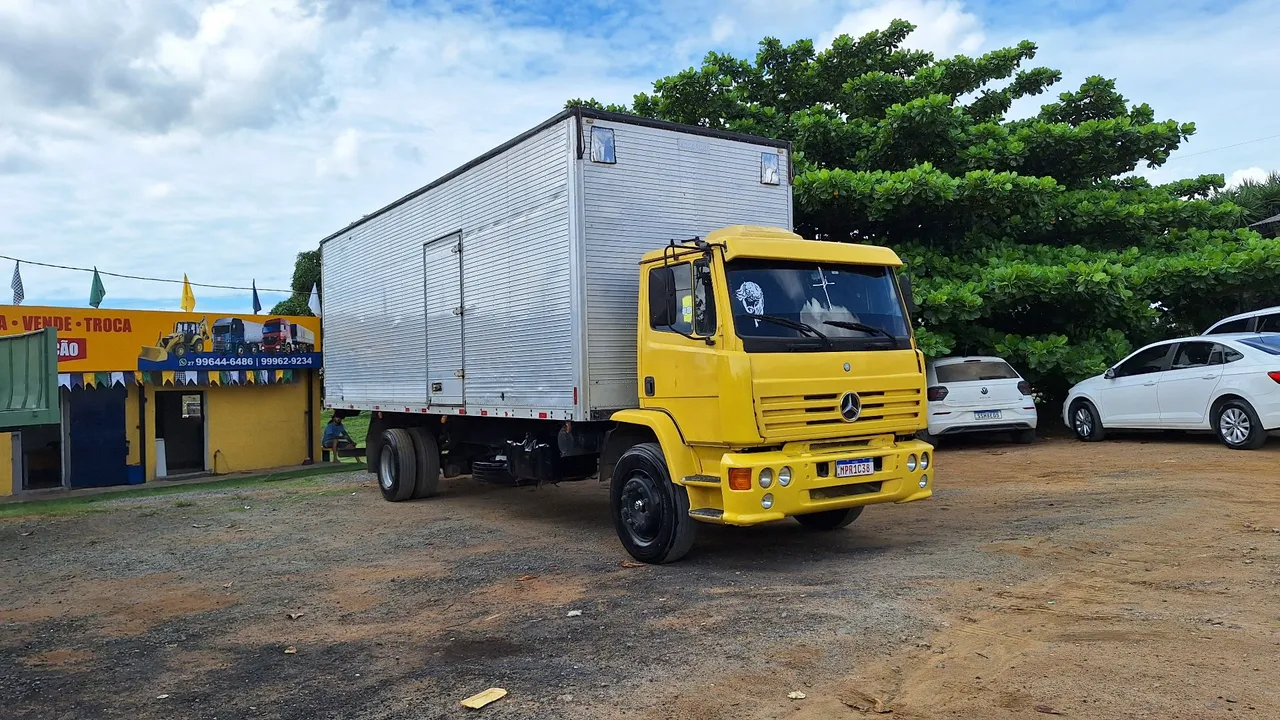 Mb 1420 toco baú