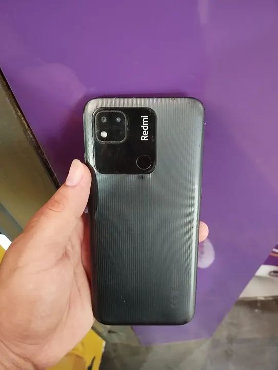 Celular Redmi - Tela Quebrada 9c caiu não faz tempo parado antes ele tremia 