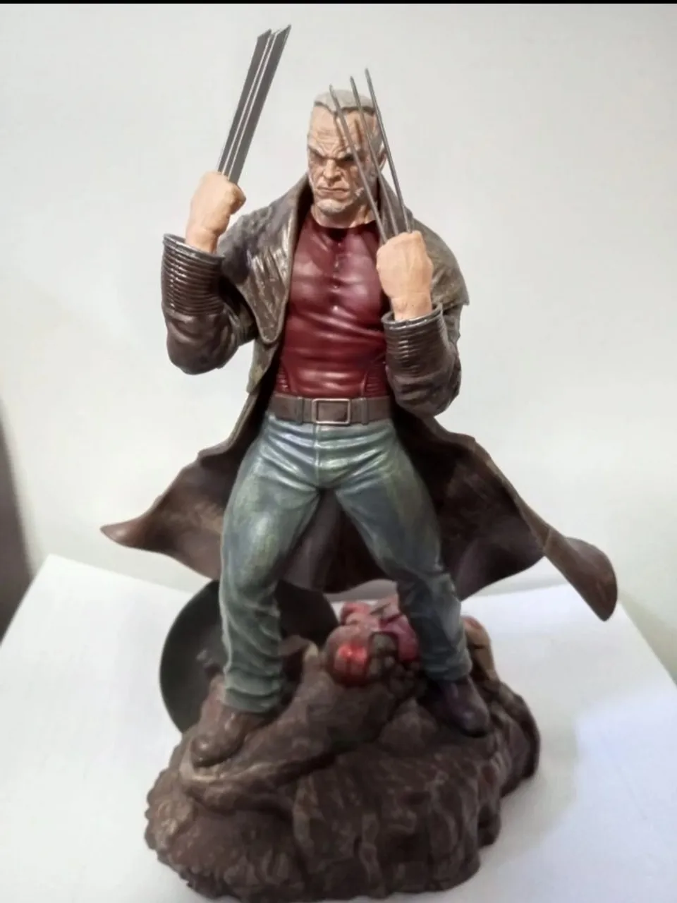 Estátua Velho Logan (Old Man Logan) (Wolverine) - Diamond Select