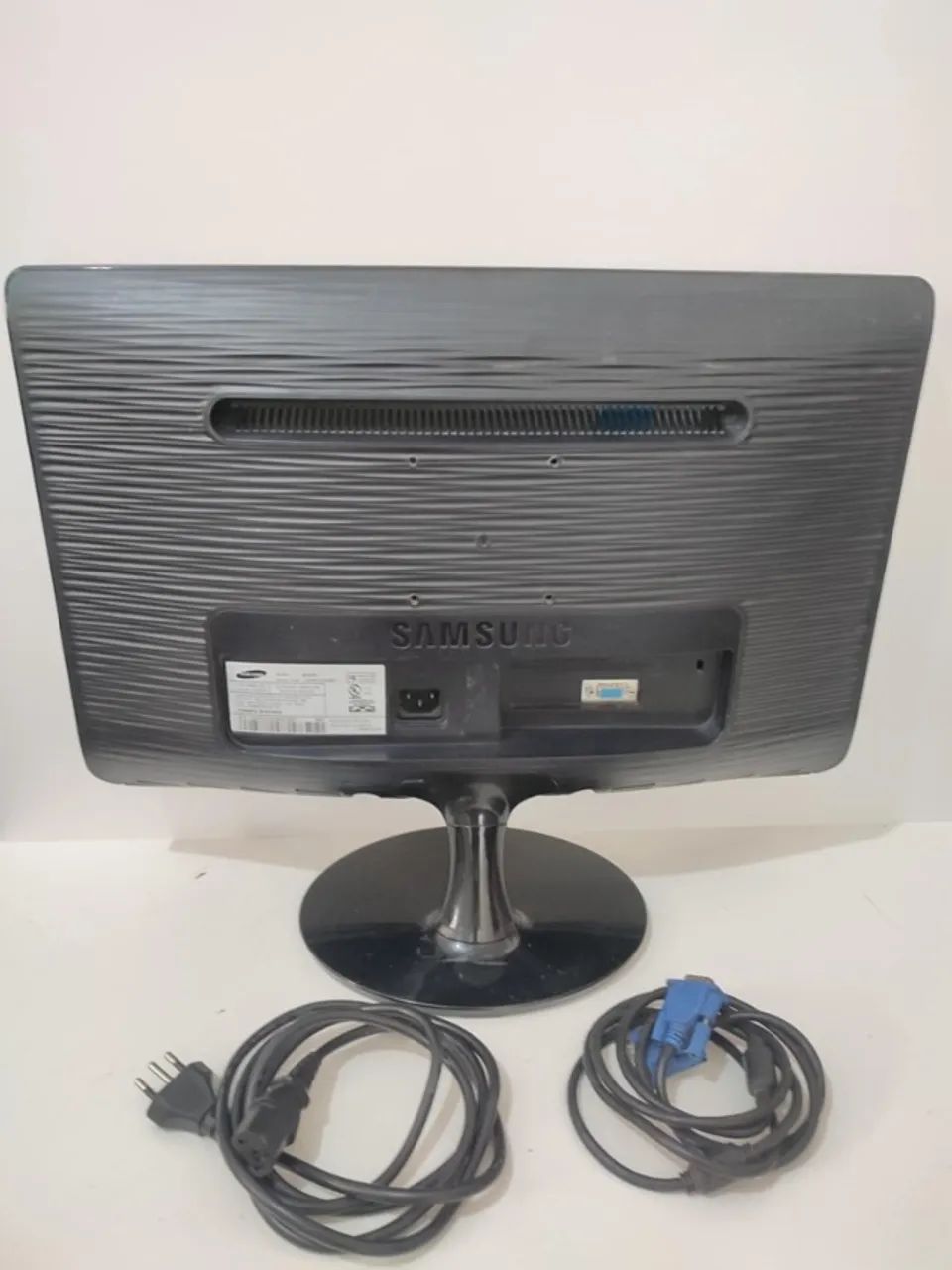 Monitor Samsung Modelo B2030N De 20 Polegadas Conservado - Foto 2