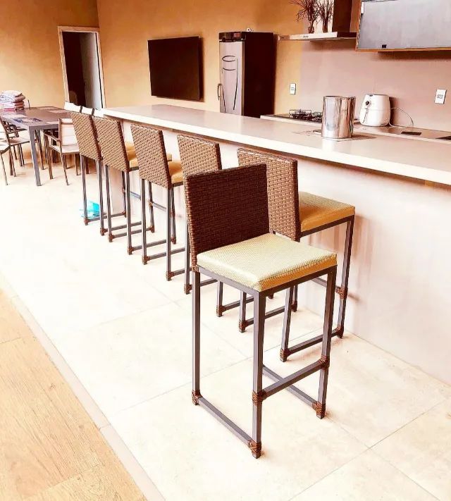 Banqueta para bancada com assento (Unidade)