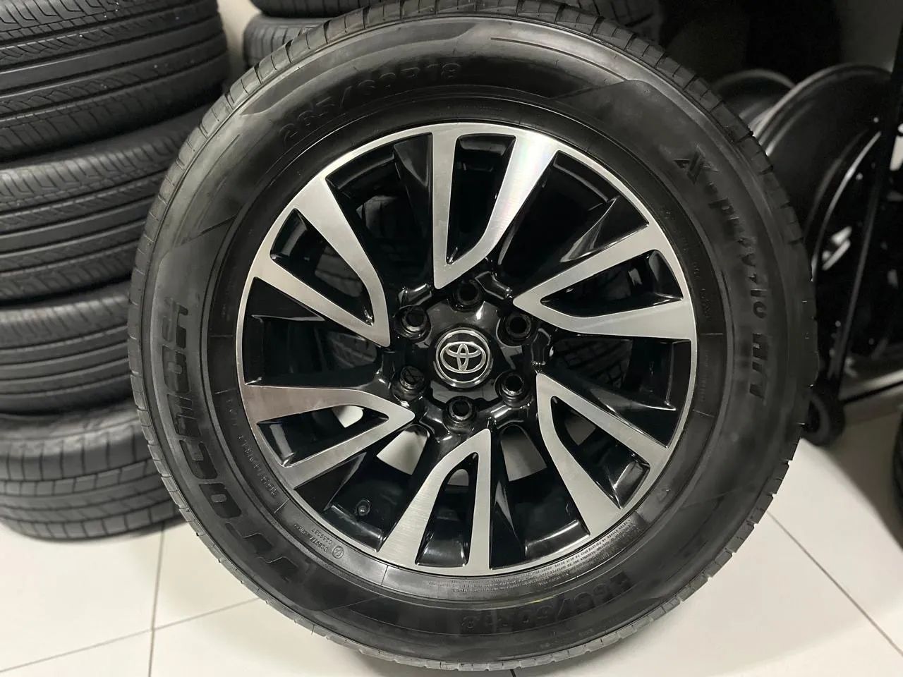 Rodas Toyota Hilux  Aro 18 + Pneus  - Foto 6