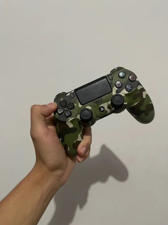 Controle Playstation 4 camuflado