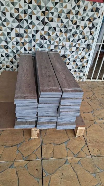 Piso Vinílico Hercules Bow 2,17m² - Novo - Foto 3