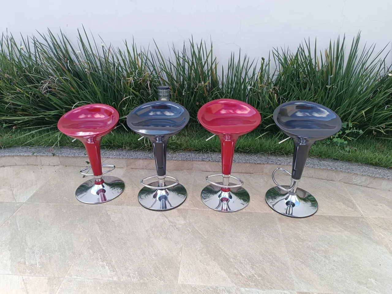 Conjunto de 4 Banquetas Giratórias