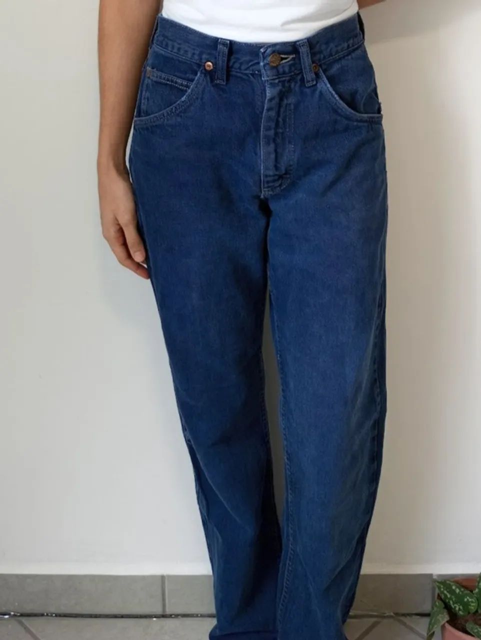calça reta lee