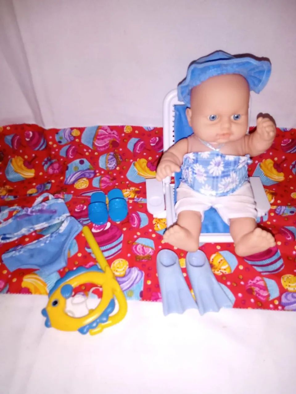Boneca Bebê Praia com Acessórios - Foto 3