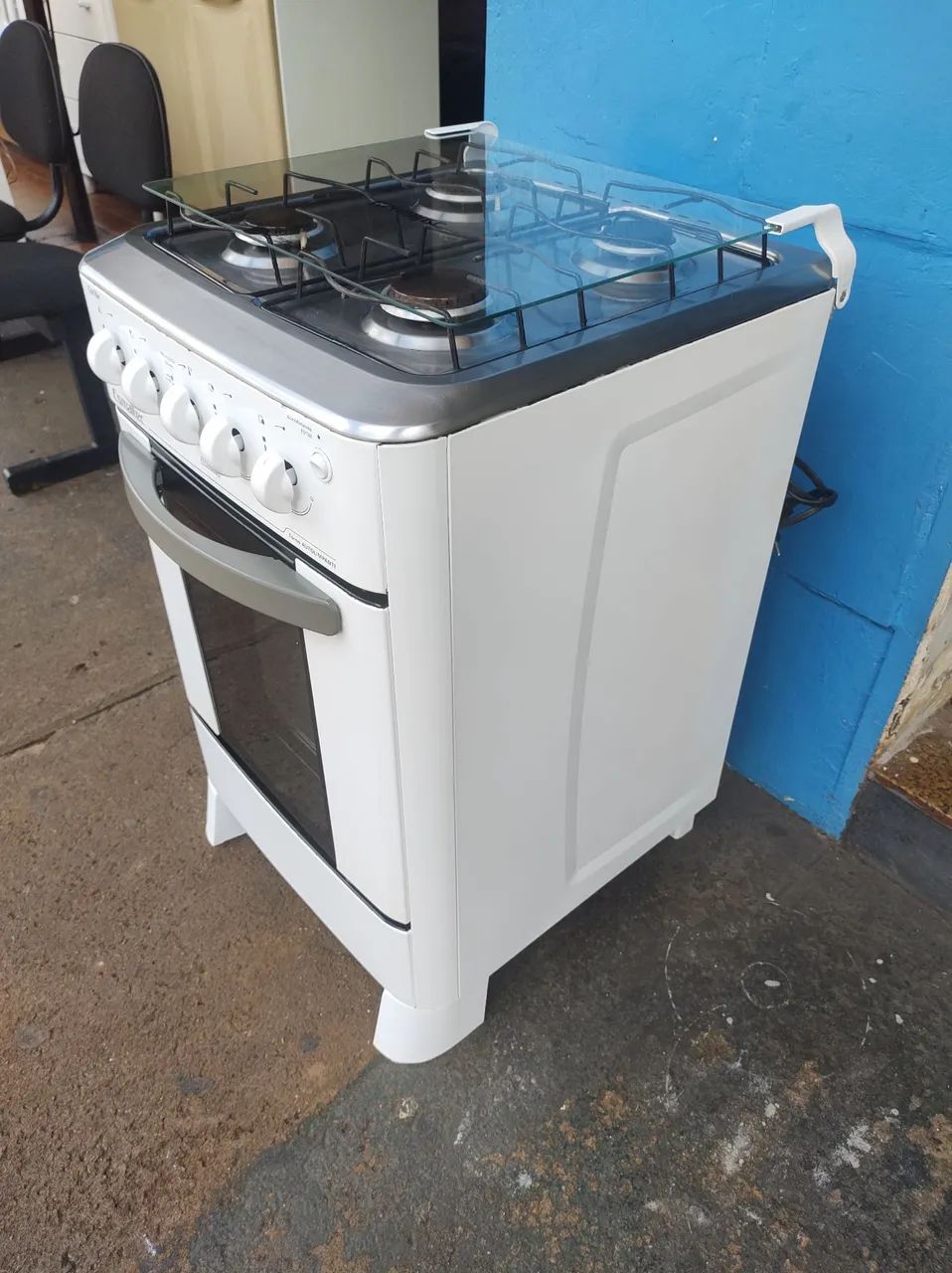 Vendo fogão de 4 bocas Esmaltec  - Foto 4