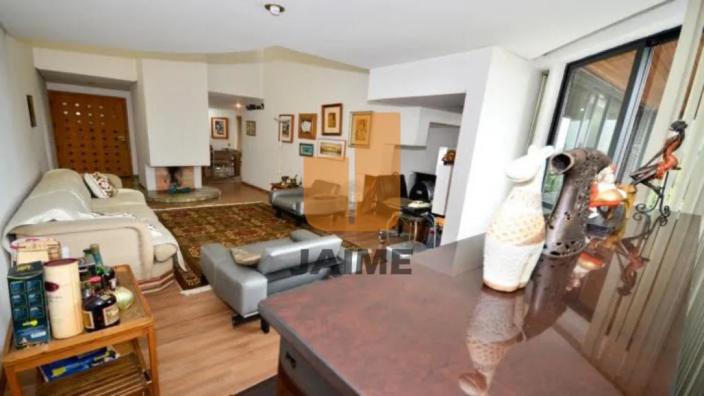 Apartamento, Mercês - Curitiba