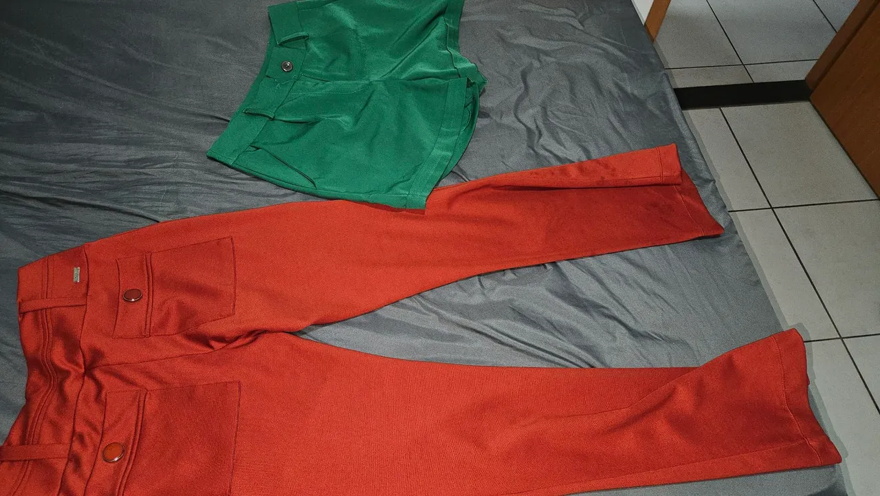 Calça flare e short alfaiataria