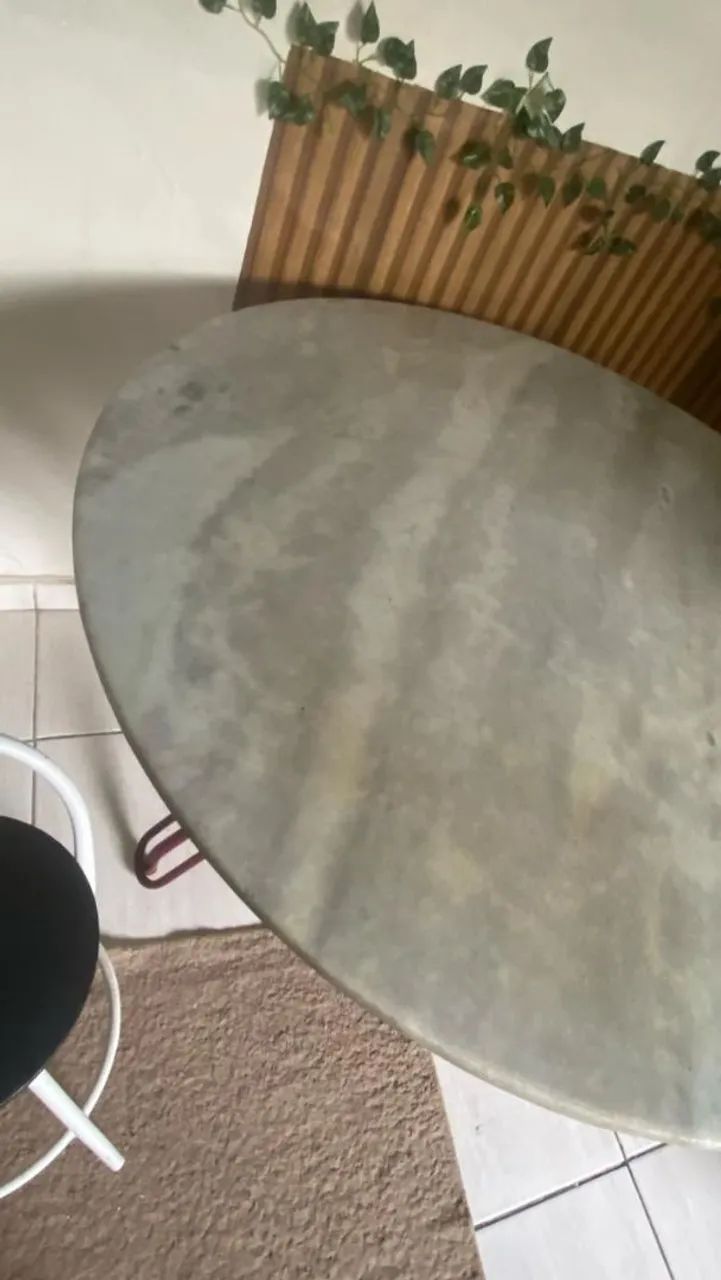 Mesa de Jantar Redonda de Mármore com Base em Ferro - Foto 3