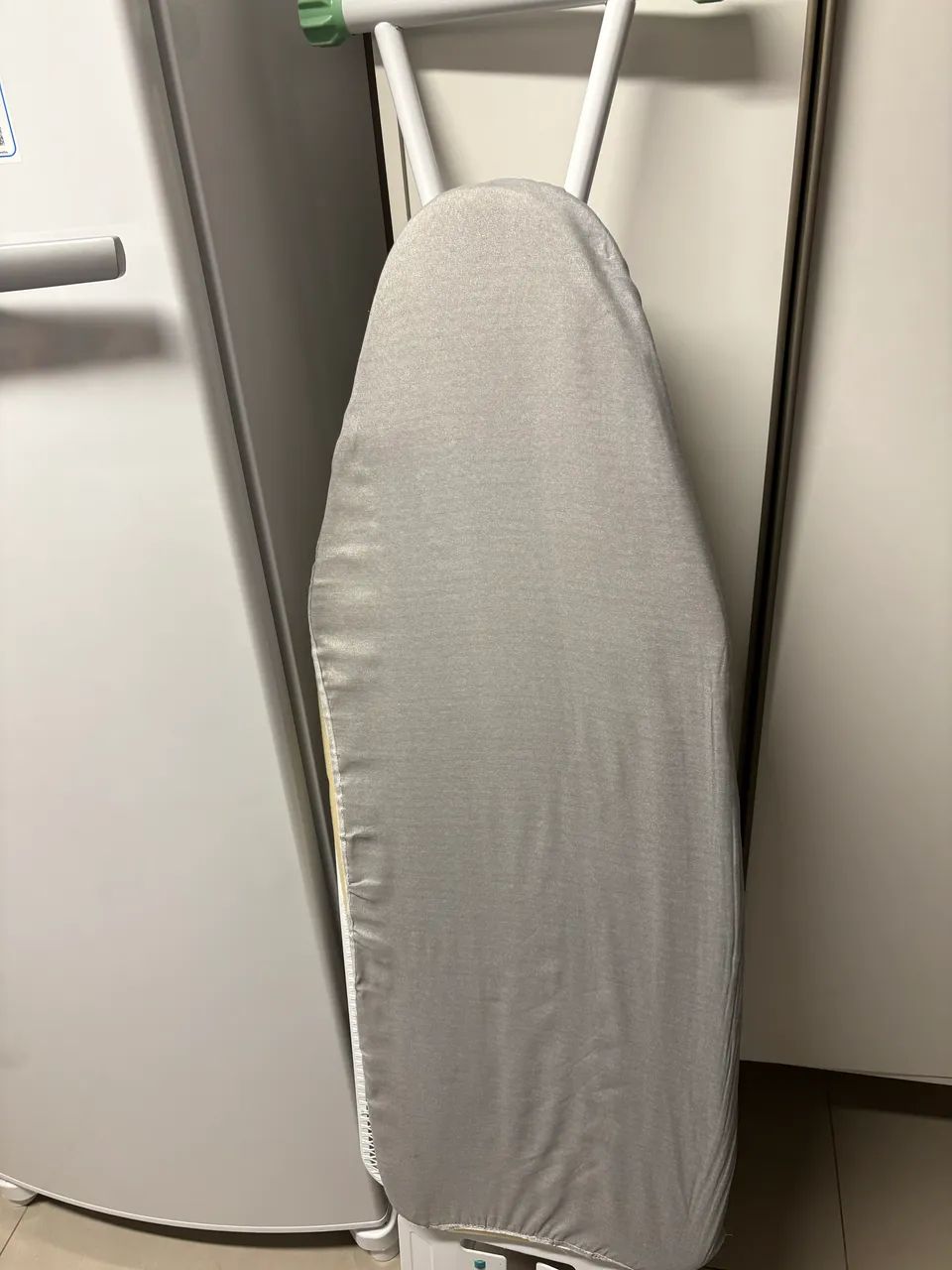 Tábua de passar roupa64850145945987120