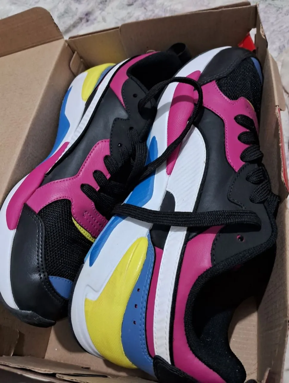 Tênis Colorido - Conforto e Estilo!