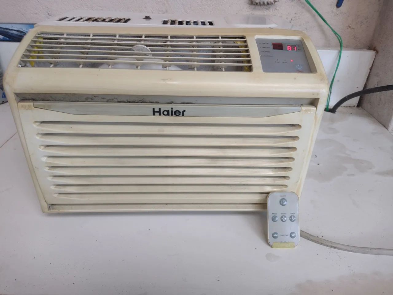 VENDO 2 AR CONDICIONADO HAUER FUNCIONANDO PERFEITAMENTE - Foto 4