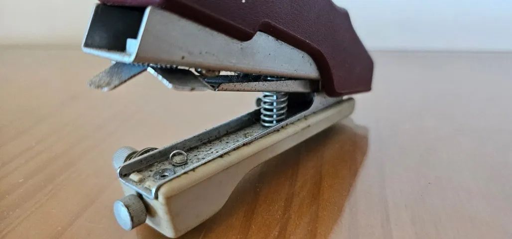 Mini máquina de costura  - Foto 3