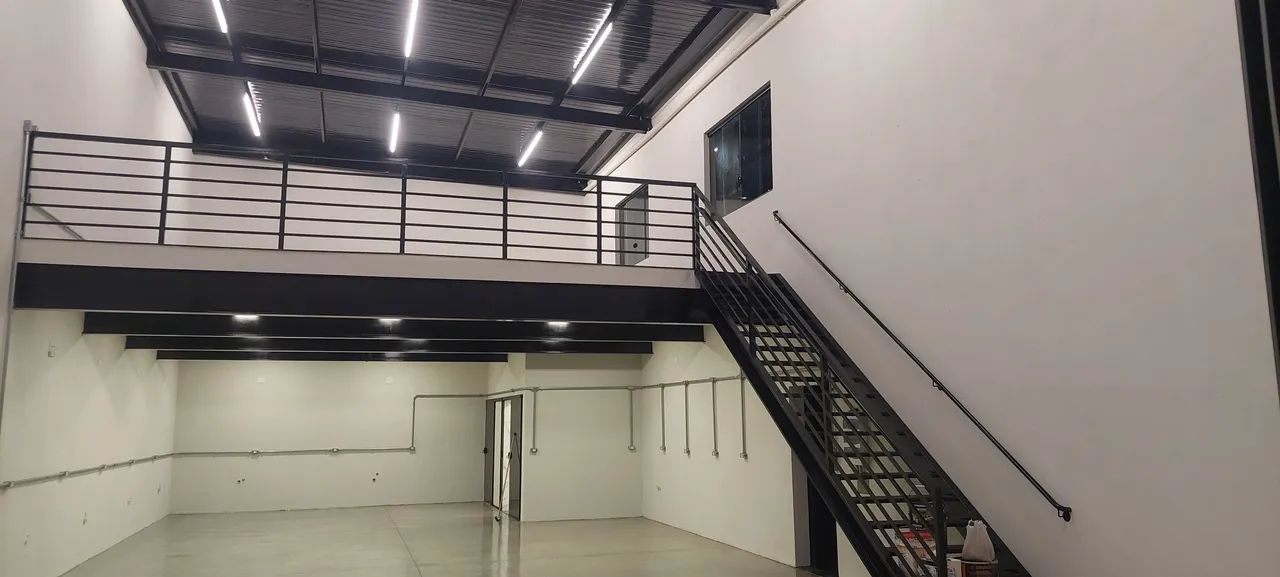 Loja - Barracão - Cômodo Comercial  - Foto 3