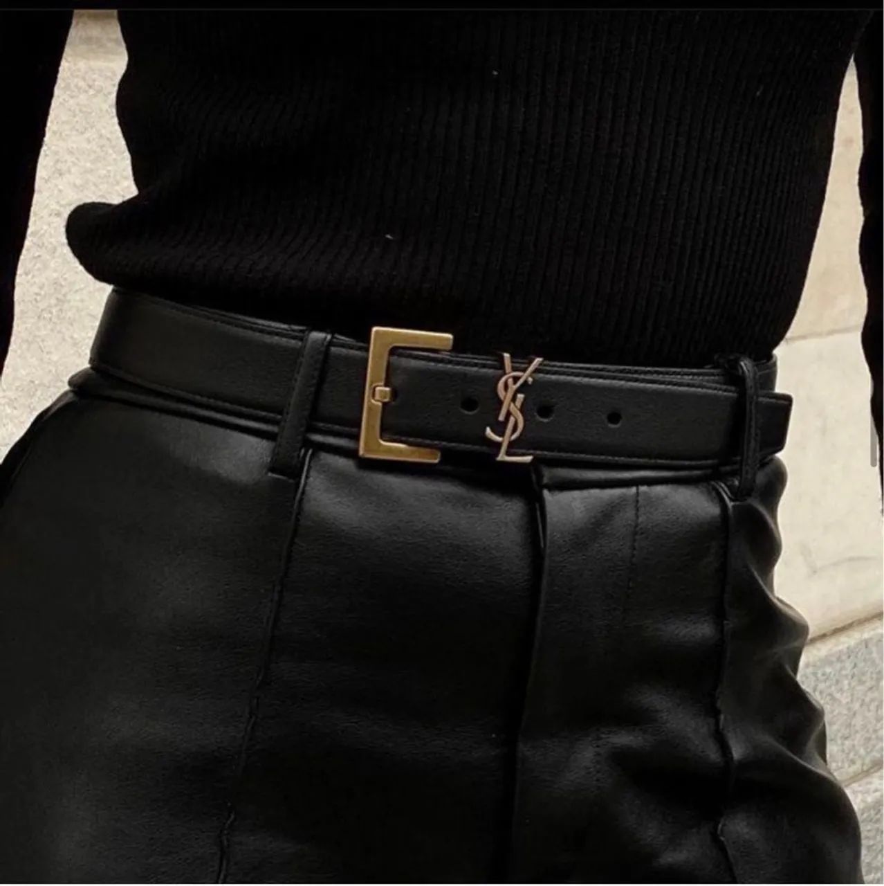 Cinto Saint Laurent Preto Couro Fivela Dourada Original  - Foto 4