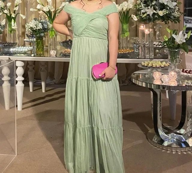 Vestido de festa longo verde claro feito sob medida, usado 1x