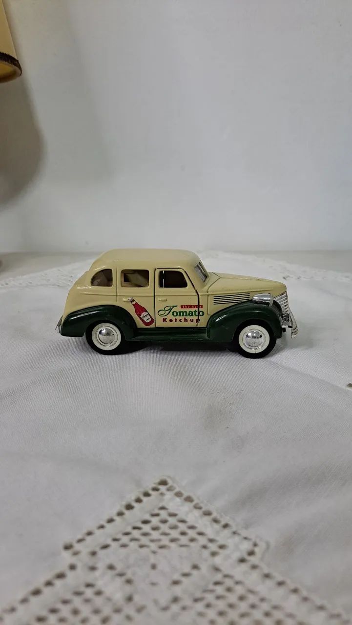 MIniatura carrinho calhambeque com tema tomato ketchup The best  - Foto 3