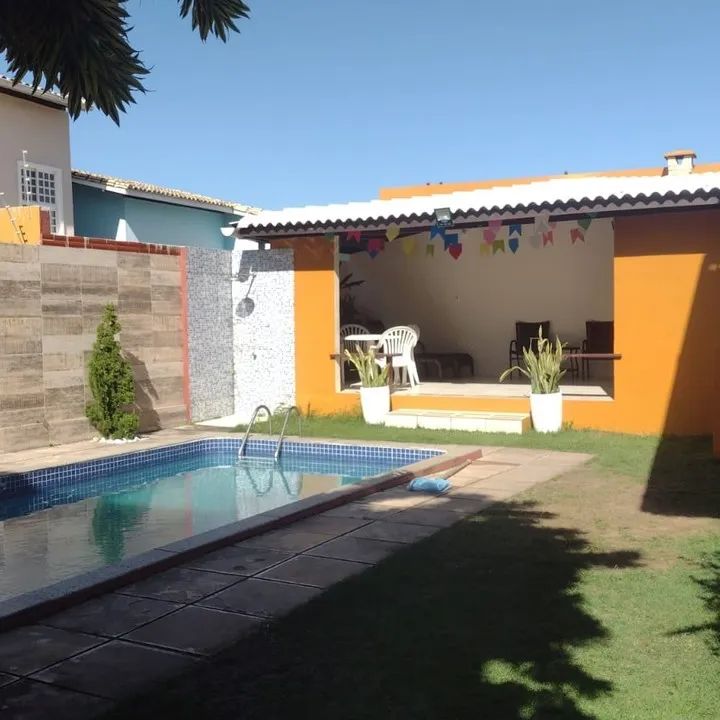 Imóvel para aluguel possui 300 metros quadrados com 5 quartos em Itapuã - Salvador - BA