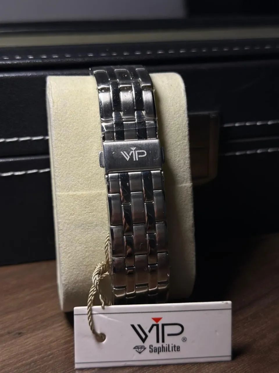 RELOGIO VIP SAPHILITE QUARTZ MH 6325 PRATA FUNDO BRANCO E TESTURA - Foto 4