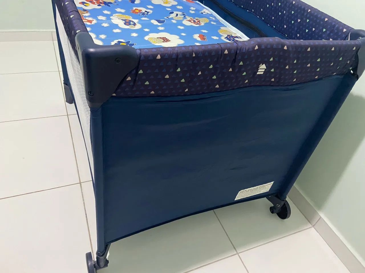 Berço Portátil para Bebê - Azul - Foto 2