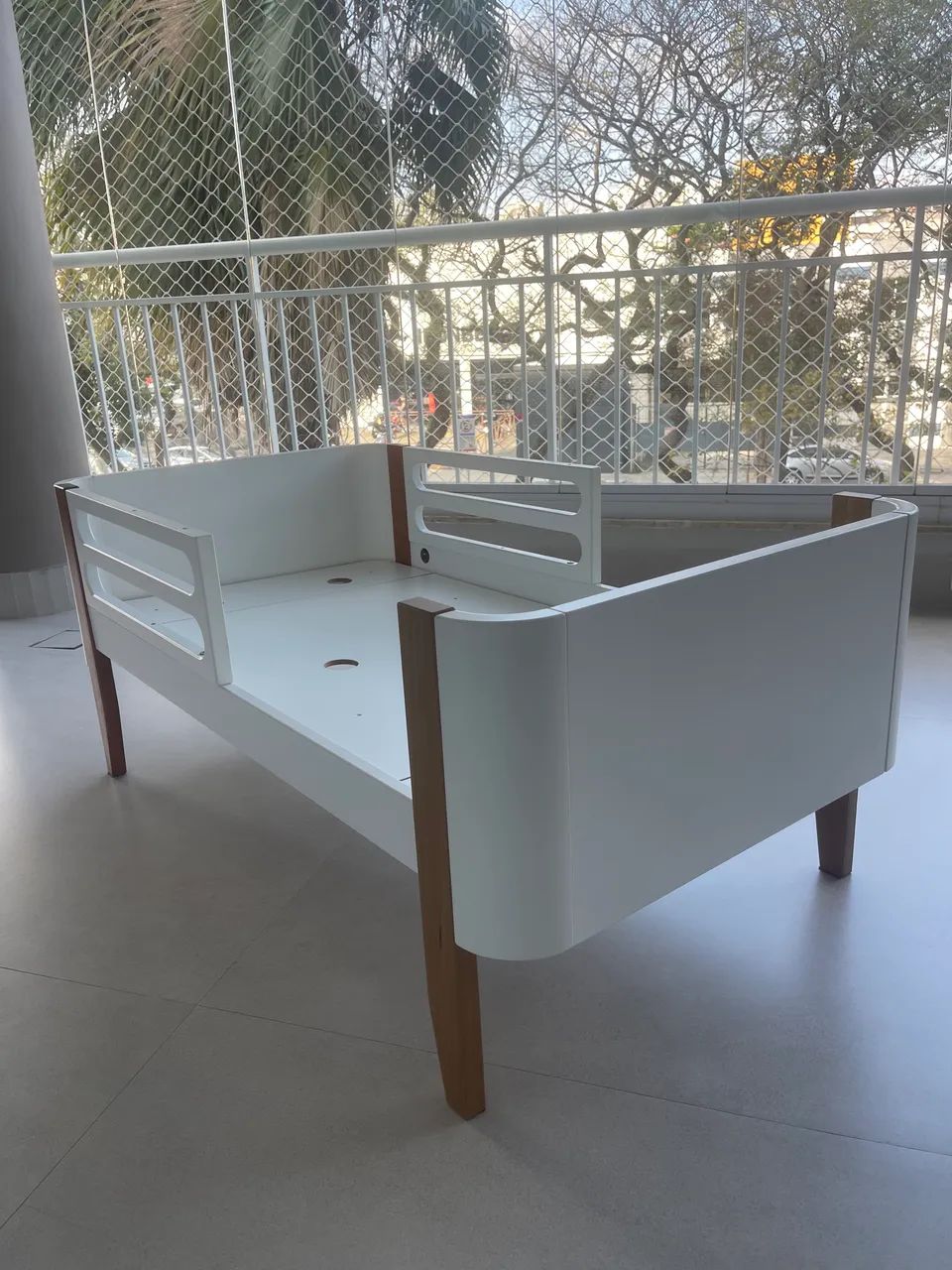 Vendo berço evolutivo seminovo Cia do Móvel  - Foto 2