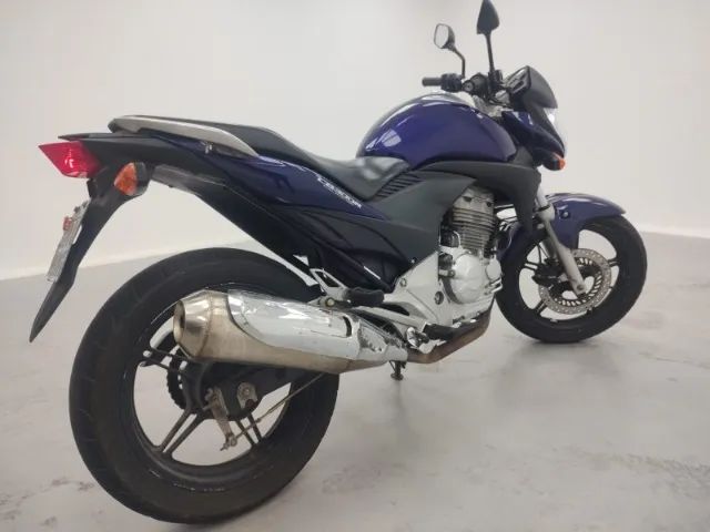 Cb300 2011 - baixo km - financio - Oportunidade  - Foto 2