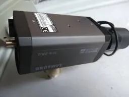 Câmera Sansung analógica regulavel.