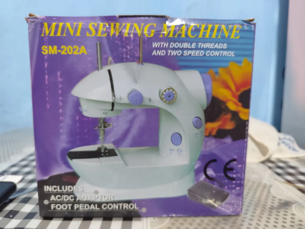Mini Máquina de Costura Elétrica SM-202A