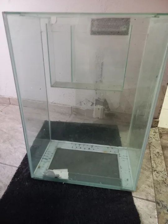 Aquário de vidro 60x40x30