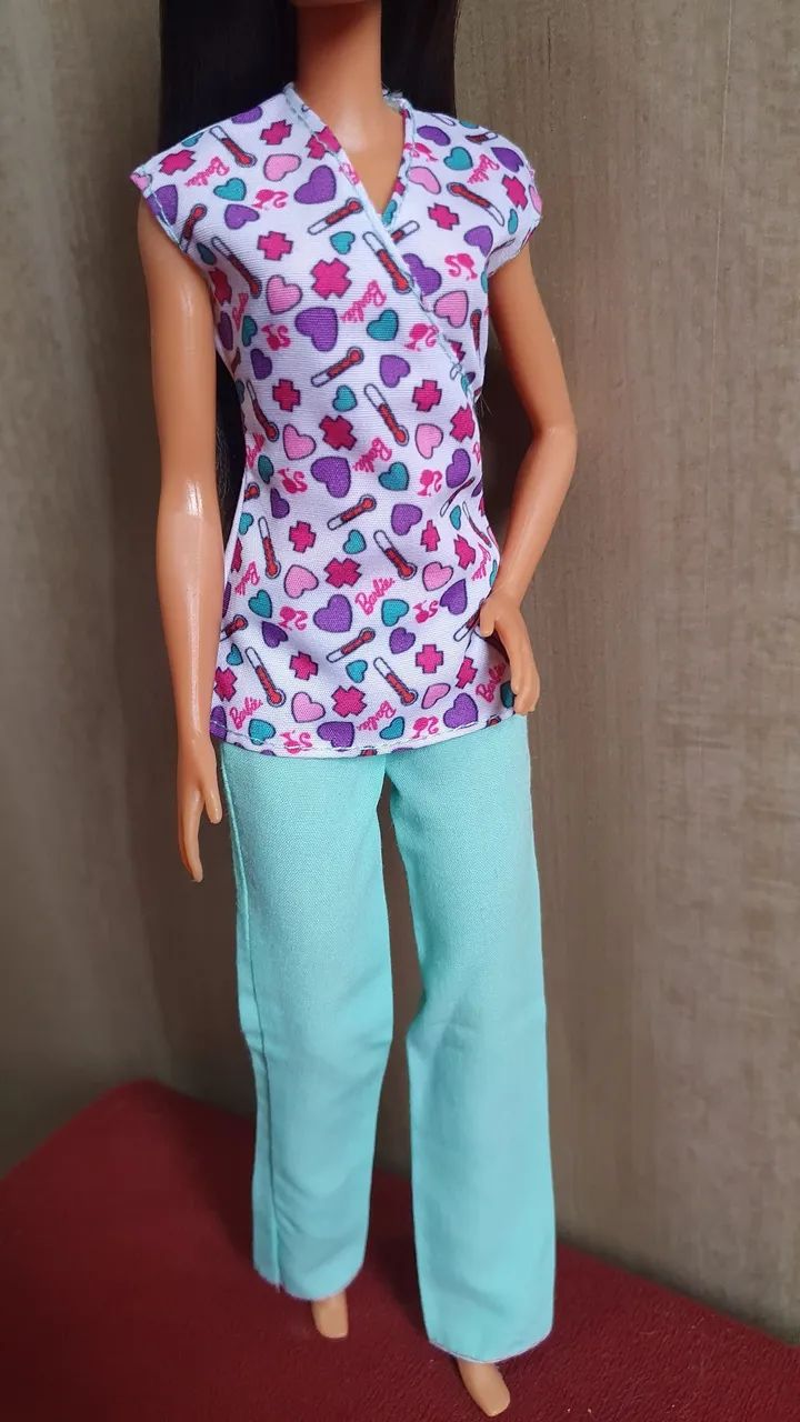 Roupa de enfermeira para boneca barbie 