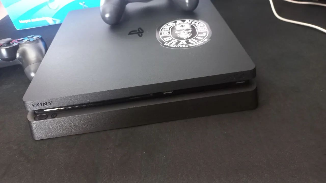 PS4 Slim 1T