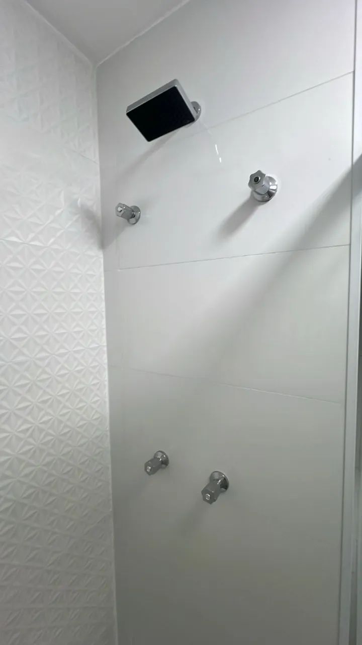Alugo MOBILIADO quarto/sala na quadra mar P.Costa! - Foto 3